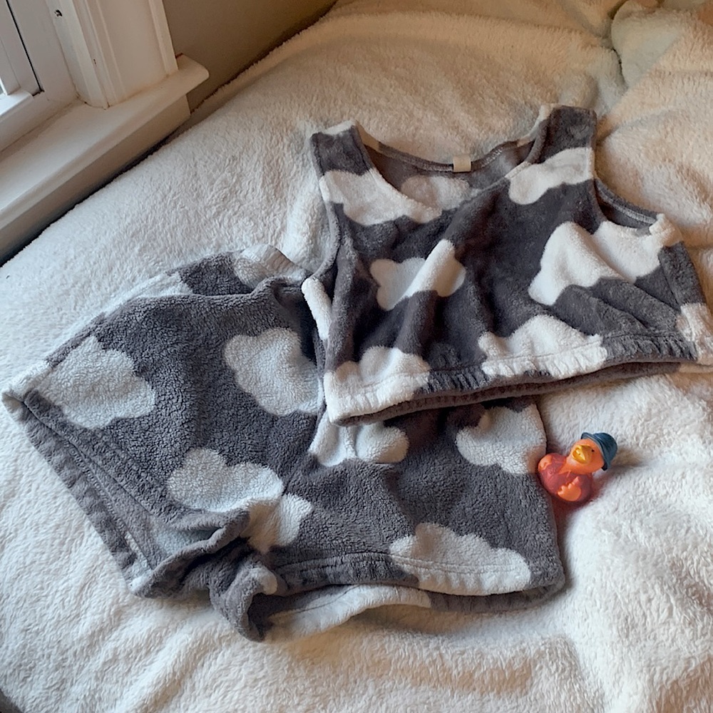 cloud fuzzy pajama set☁️
